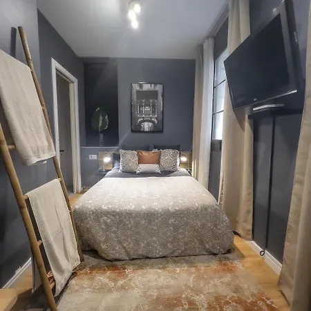 Cozy In The Gothic Quarter Of Apartment